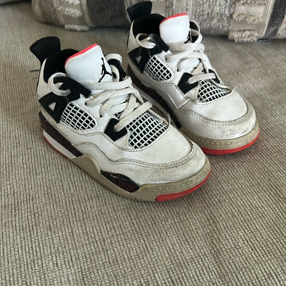 Kids' Jordan Retro Sneakers - White and Black